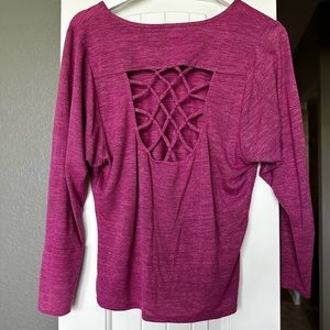 Trina Turk, activewear top, 3/4 sleeve, Small, pink, pilling on bottom seam